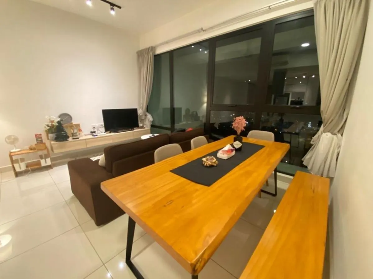 High Floor Cozy Southkey 1-4Pax Ready Netflix Apartment Johor Bahru